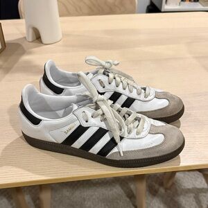 Adidas Sambas
